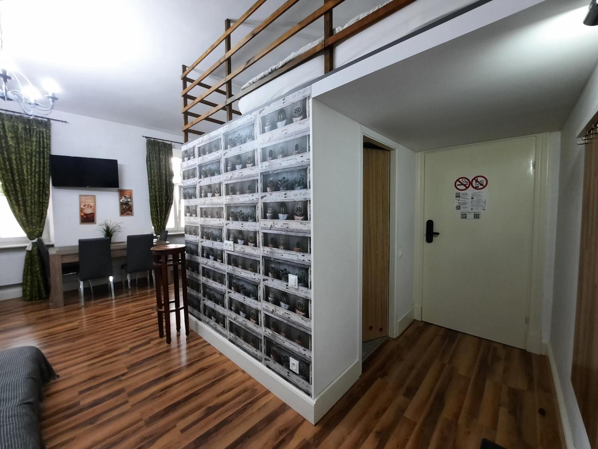 Lorf Hostel&Coffee Krakkó Kültér fotó